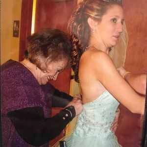 Meet your Posher, Crystal